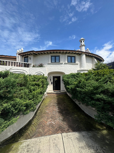 Casa En Venta, Prado Largo, 3 Recámaras.