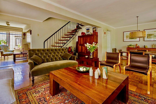 Hermosa Casa 4d 2b 165 M² En Candelaria Goyenechea, Vitacura