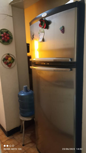 Vendo Apartamento Av. Andres Bello