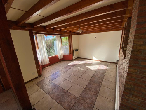 Imagen 7 de 14 de Casa De 3 Dormitorios En Venta En San Carlos De Bariloche