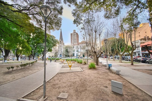 Imagen 16 de 16 de ¡piso Alto, Edificio De Categoría!