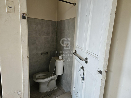 Casa Comercial En Ñuñoa - Buena Conectividad