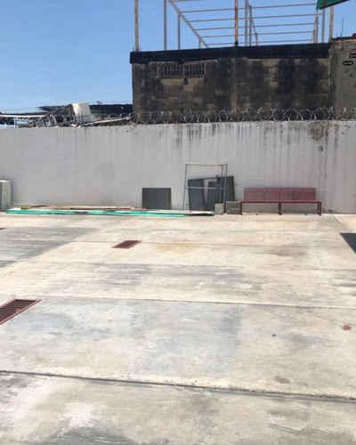 Imagen 21 de 28 de Estacion De Servicio Av. Constitucion Con Calle Carabobo 3500 Mts2