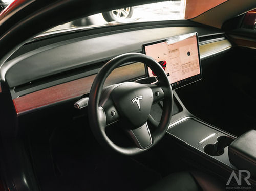 Tesla Model X 2022