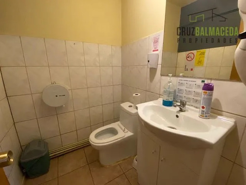 Oficinas Y Bodegas En Terreno Urbano, A Orilla De Ruta 5 Sur