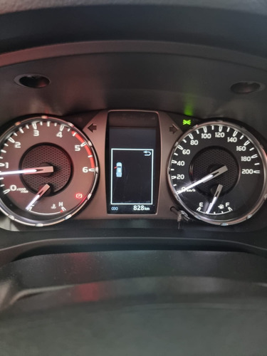 Imagen 20 de 24 de Toyota Hilux Sr 6mt Tdi 2021 Patentada Pocos Kms