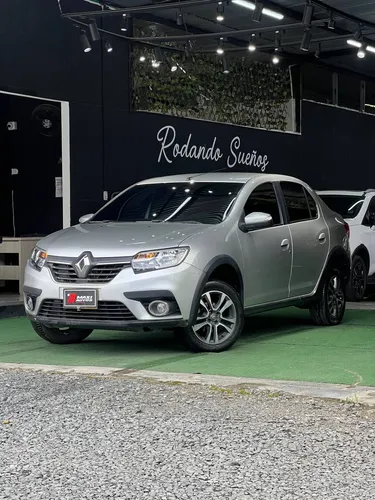 Renault Logan 1.6 Privilege / Intens
