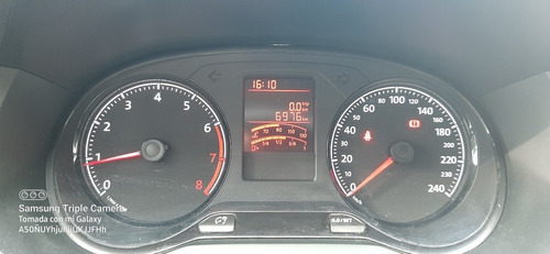 Imagen 4 de 8 de Volkswagen Gol Trend 2021 1.6 Comfortline 101cv