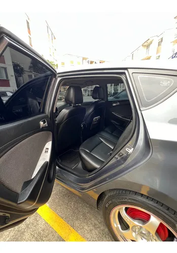 I25 Hatchback