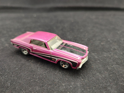 Hot Wheels Chevrolet Monte Carlo 1:64 Metal Escala