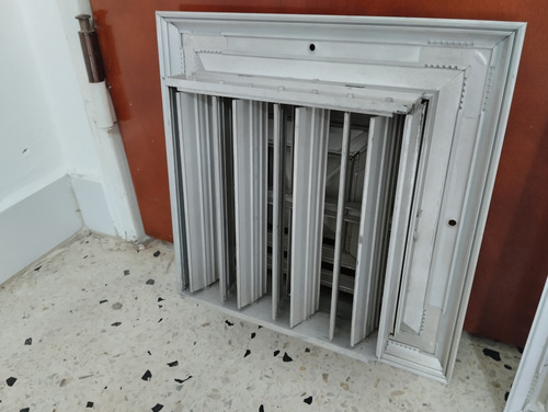 Rejilla Difusora De Aluminio Para Aire Acondicionado (Usado)