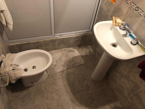 Casa En Venta - 3 Dormitorios 1 Baño - Patio Y Pileta - 450mts2 - Ezpeleta Este