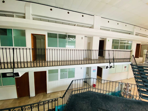 Edificio En Venta 1,600m2 En Toluca