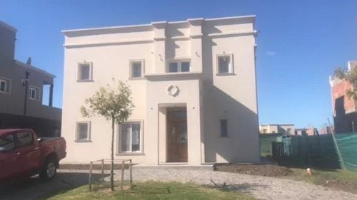 Imagen 1 de 16 de Excelente Casa A Estrenar En Puertos - Araucaria