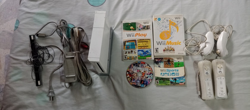 Nintendo Wii Blanca + 2 Controles + Accesorios + Juegos
