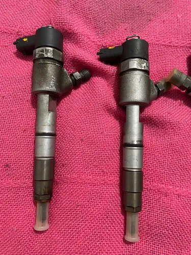 Inyectores Motor 4jb1 (Usado)