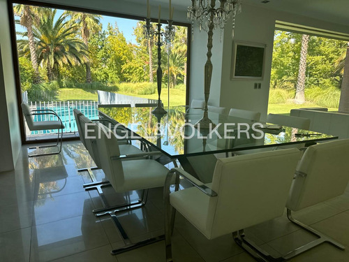 Casa Club De Golf Los Lirios