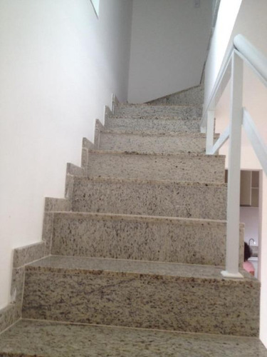 Casa Com 2 Dormitórios À Venda, 70 M² Por R$ 335.000,00 - Engenho Do Mato - Niterói/rj - Ca0831