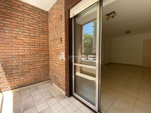 Departamento Un Dormitorio Barrio Martin Balcón