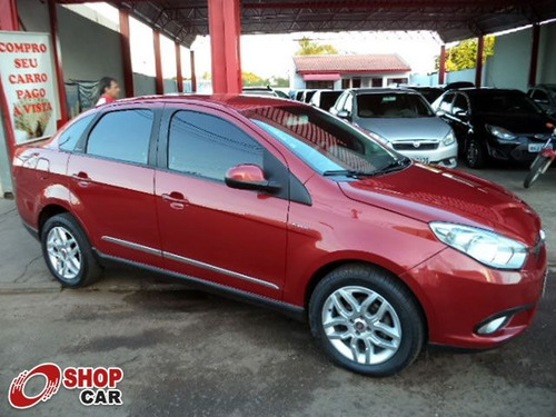 Fiat Grand Siena 1.6 16v Essence Flex Dualogic 4p
