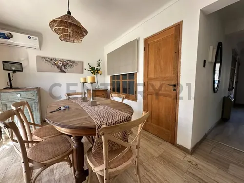 Casa Dúplex En Venta En La Quinta Sección De La Ciudad De Mendoza