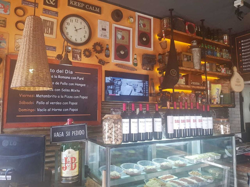 Vendo Rotiseria Pizzeria (importante Cartera De Clientes)