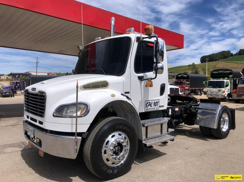Freightliner M2 106