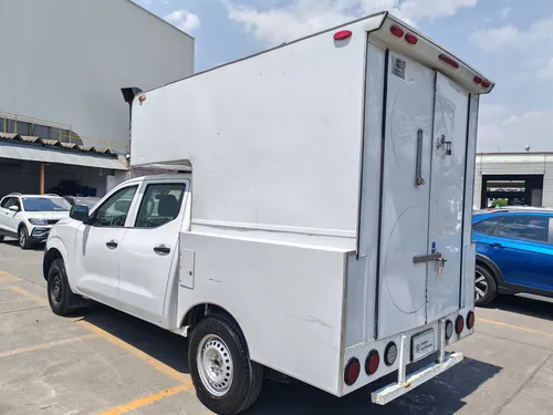 Nissan Np300 Doble Cabina A/a