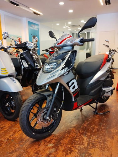 Imagen 12 de 15 de Aprilia Sr 160