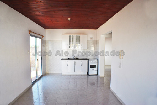 Imagen 9 de 10 de En Venta Vivienda De Dos Dormitorios Colonia Del Sacramento