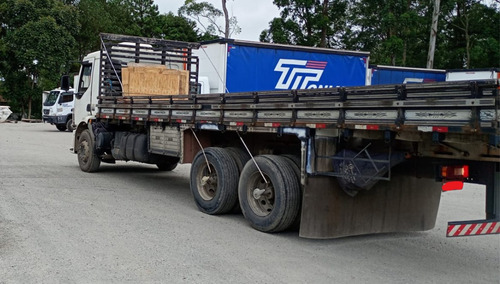 Volvo Vm 260 6x2 - Carga Seca - Ano 2011 - Rogério Caminhões