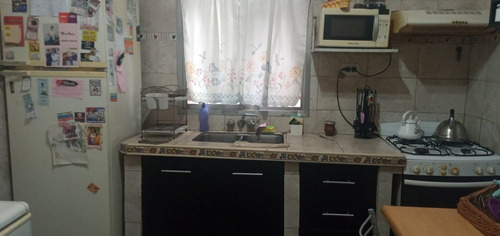 Imagen 2 de 18 de Casa En Venta En Lanús Oeste