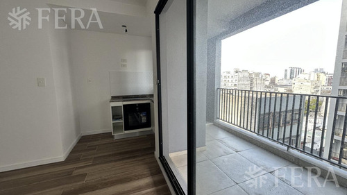 Venta De Unidad 2 Ambientes Con Balcón En San Cristobal