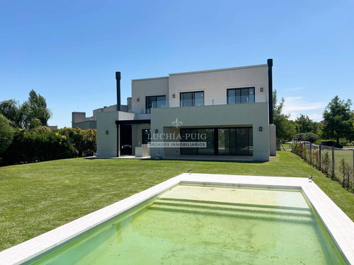 Excelente Casa En Venta A Estrenar 4 Dormitorios-ayres Plaza