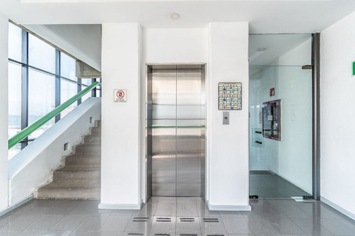 Renta, Edificio En Periférico Sur, Tlalpan 1900 M² Acondicionado 6 Pisos