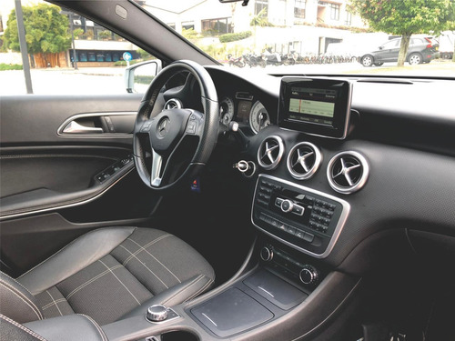 Mecedes Benz A200 Gris