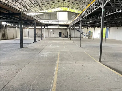 Bodega En Arriendo El Caimo