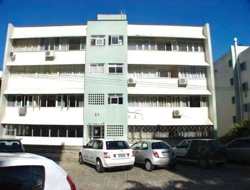 Imagem 1 de 13 de Apartamento Com 3 Dormitórios À Venda, 73 M² Por R$ 385.000,00 - Centro - Florianópolis/sc - Ap0470