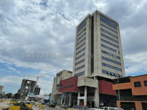 Imagen 1 de 29 de Gustavo Zavala Rentahouse 22-24891