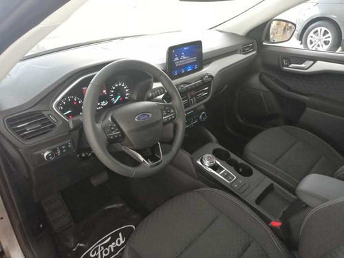 Imagen 5 de 6 de Ford Escape 4x2 Modelo 2021