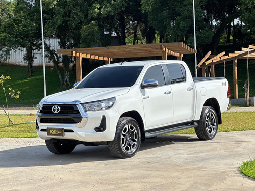 Toyota Hilux SRV - 2.8 4X4