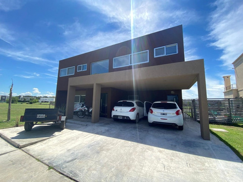 Imagen 7 de 11 de Casa Con Piscina A La Laguna En Venta Ubicado En El Cantón, Escobar