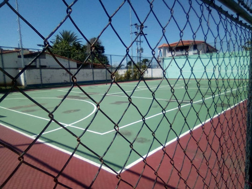 Imagen 3 de 20 de Townhouse Para Remodelar Agua Marina Country El Paraiso 2