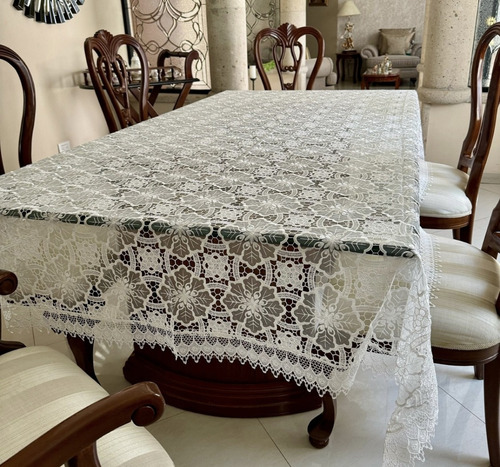 Mantel Rectangular En Diseño De Flores De 2.25 Mts