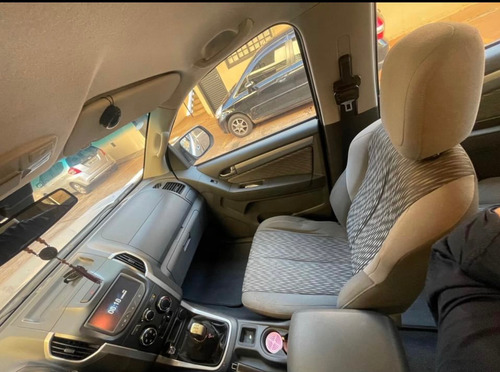 Chevrolet S10 2.4 Advantage Cab. Dupla 4x2 Flex 4p