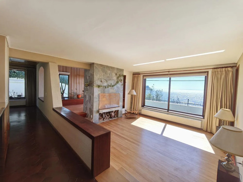 Casa Comercial A 2 Cuadras Del Centro Con Increible Vista