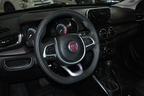 Imagen 8 de 25 de Fiat Cronos Precision At