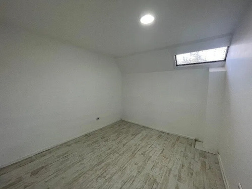 Se Arrienda Inmueble Con Oficinas Para Empresas