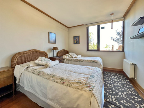 Departamento En Venta De 4 Dorm. En Lo Barnechea