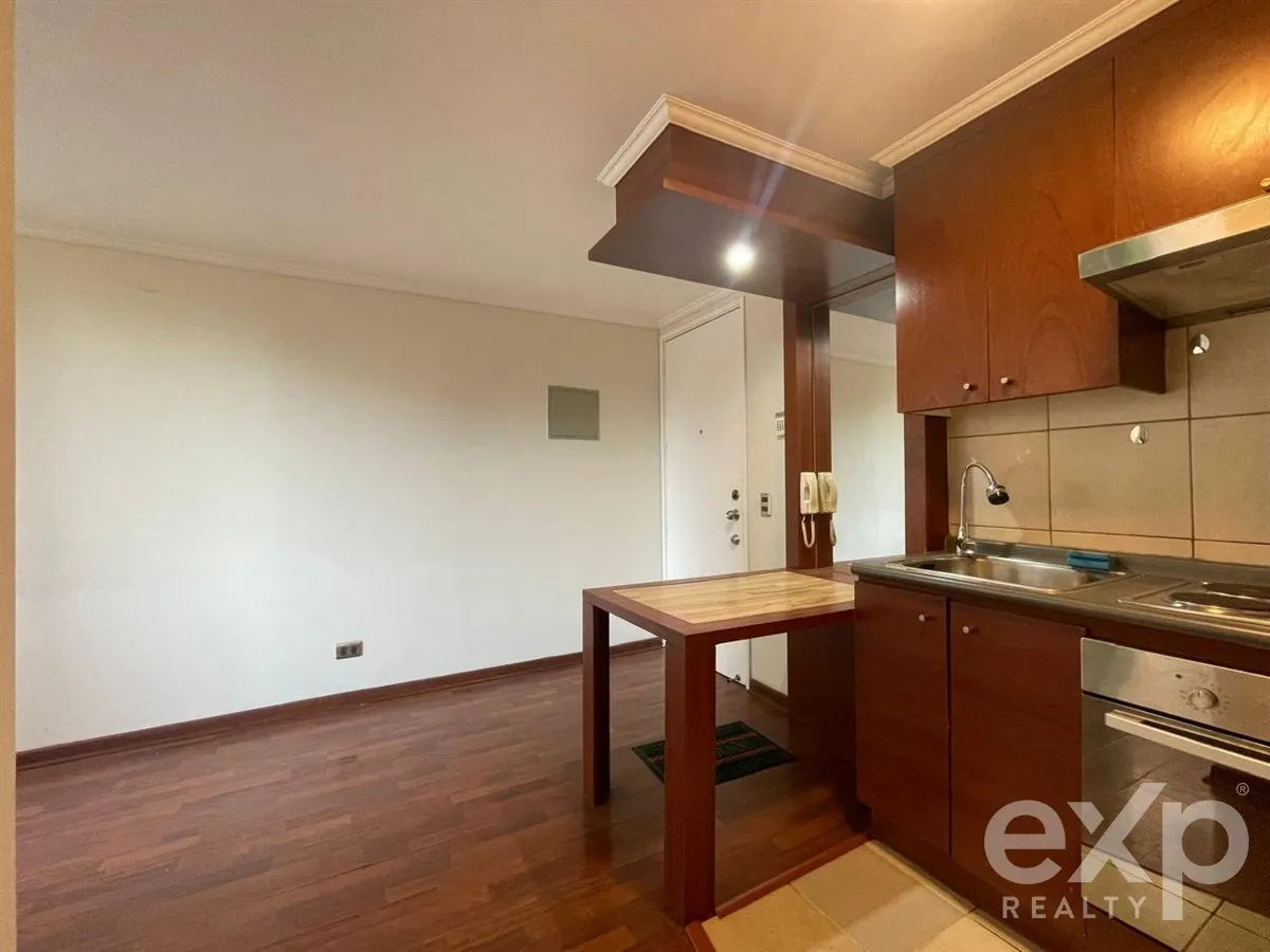 Imagen 3 de 22 de Departamento En Venta De 2d 1b. Metro Irarrázaval